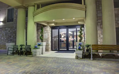 Holiday Inn Express & Suites Paris, Texas by IHG