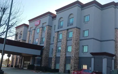 Red Roof Inn & Suites Longview