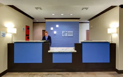 Holiday Inn Express Hotel & Suites Albuquerque Airport by IHG