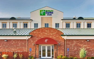 Holiday Inn Express & Suites Millington by IHG