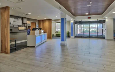 Holiday Inn Express & Suites Albuquerque Historic Old Town by IHG