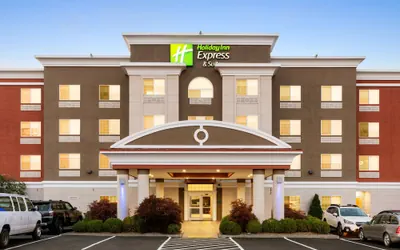 Holiday Inn Express & Suites Klamath Falls Central by IHG