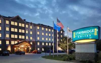 Staybridge Suites Milwaukee Airport South by IHG