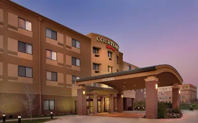 Courtyard Marriott Denton