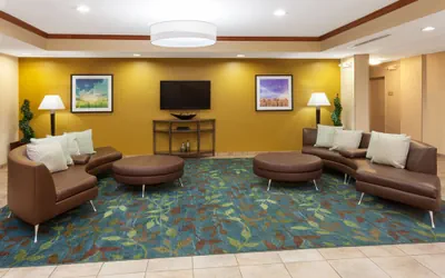 Candlewood Suites Aurora-Naperville by IHG