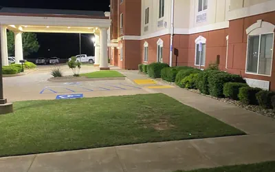 Holiday Inn Express &Suites Snyder by IHG