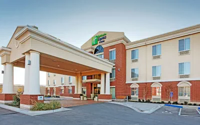 Holiday Inn Express Hotel & Suites Ozona by IHG