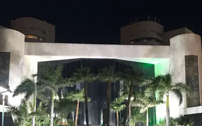 Sunchase Inn & Suites