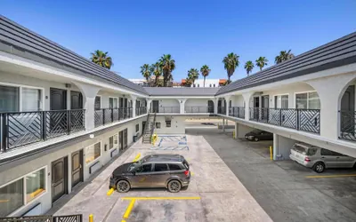 Hyland Inn Long Beach