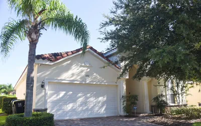 Davenport Vacation Homes by Shine FM