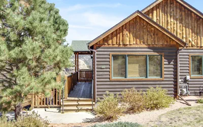 The Twin Owls 21a 2 Bedroom Condo by RedAwning