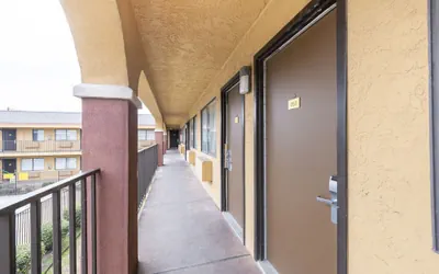 Southern Comfort Hotel