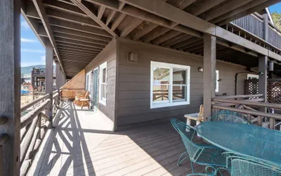 Powell Peak 104 1 Bedroom Condo by RedAwning