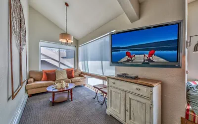 2br+ Loft Centrally Located Kirkwood Great Value 2 Bedroom Condo by RedAwning