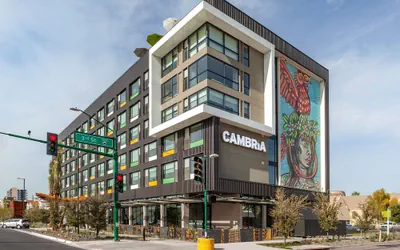Cambria Hotel Downtown Phoenix Convention Center