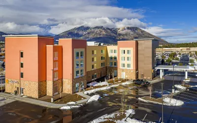 La Quinta Inn & Suites by Wyndham Flagstaff East I-40