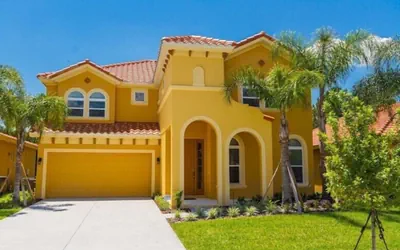 Luxurious 6 bed villa with south facing pool