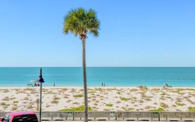 Pass a grille Gulf Way Beachfront 13