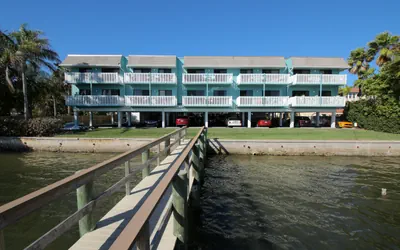 Anna Maria Island Beach Palms 2B