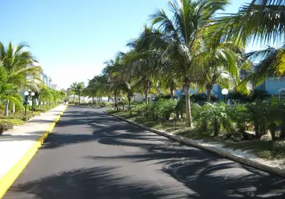 Barefoot Beach Resort