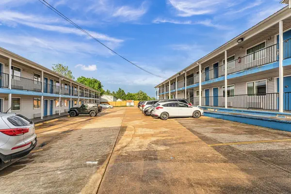 Photo 1 - Motel 6 Branson, MO