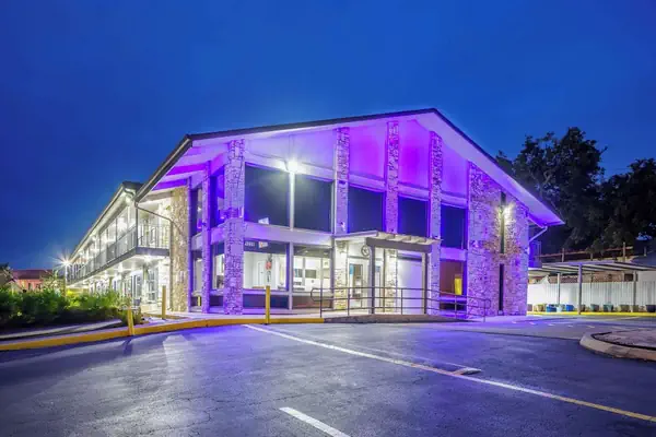 Photo 1 - Motel 6 Boerne, TX