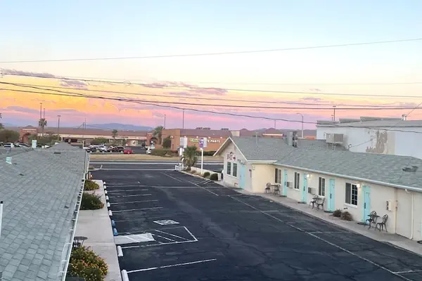 Photo 1 - Howard Johnson by Wyndham Ridgecrest, CA