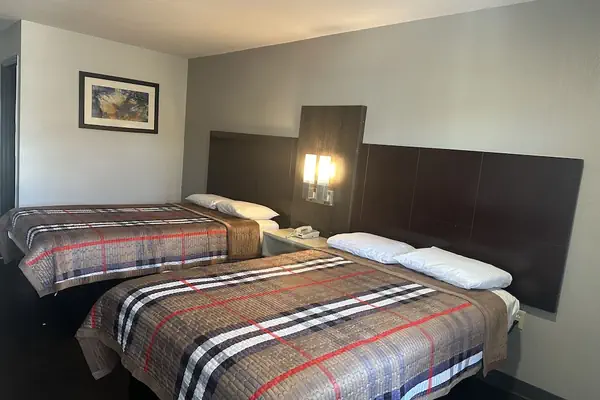 Photo 1 - Deluxe INN Augusta