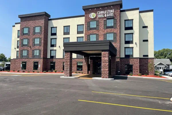 Photo 1 - Cobblestone Hotel & Suites-Little Chute