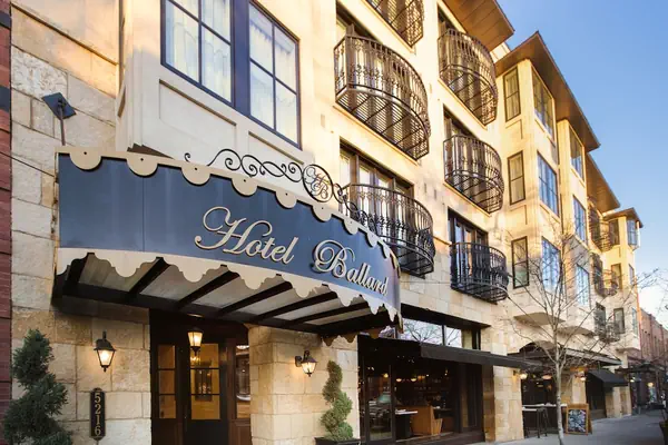 Photo 1 - Hotel Ballard