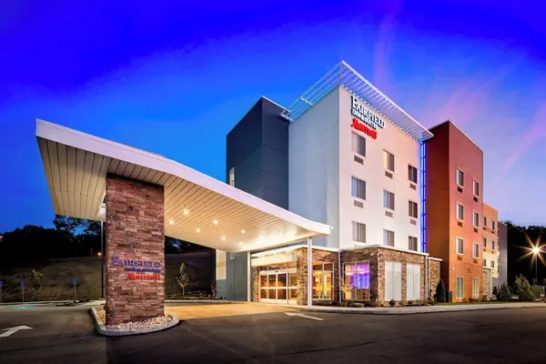 Photo 1 - Fairfield Inn & Suites Monaca