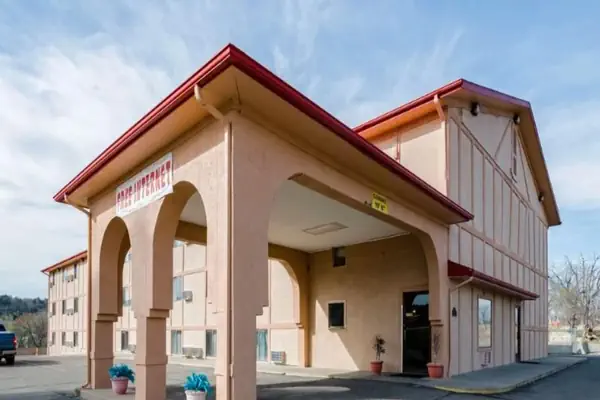 Photo 1 - Econo Lodge Junction City I-70 Near Fort Riley