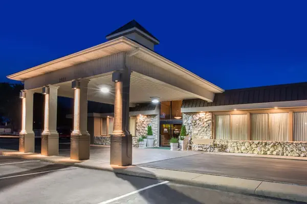 Photo 1 - Ramada by Wyndham Midtown Grand Island