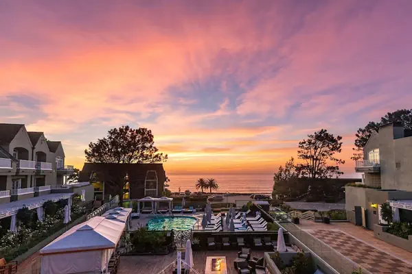 Photo 1 - L'Auberge Del Mar