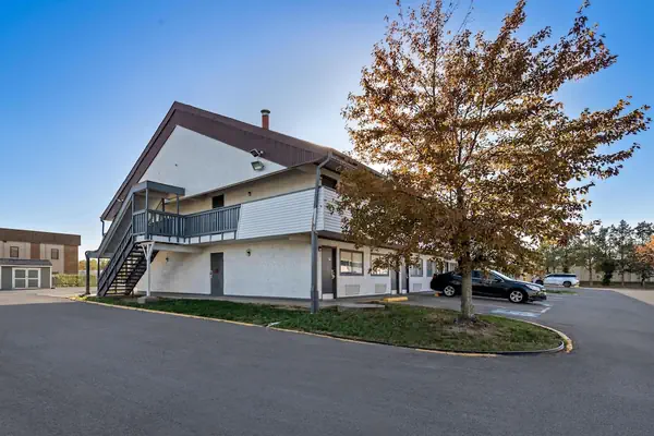 Photo 1 - Americas Best Value Inn Kansas City E Independence