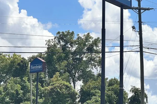 Photo 1 - Travelodge by Wyndham Clarksville