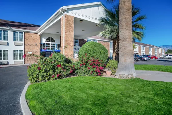 Photo 1 - Motel 6 Tucson, AZ - North