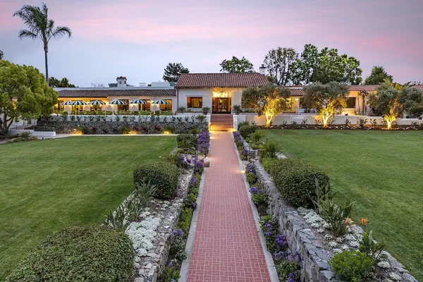 Photo 1 - Inn At Rancho Santa Fe