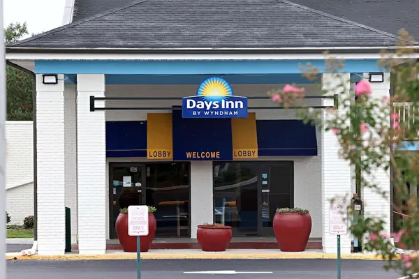 Photo 1 - Days Inn by Wyndham Kings Dominion/Doswell