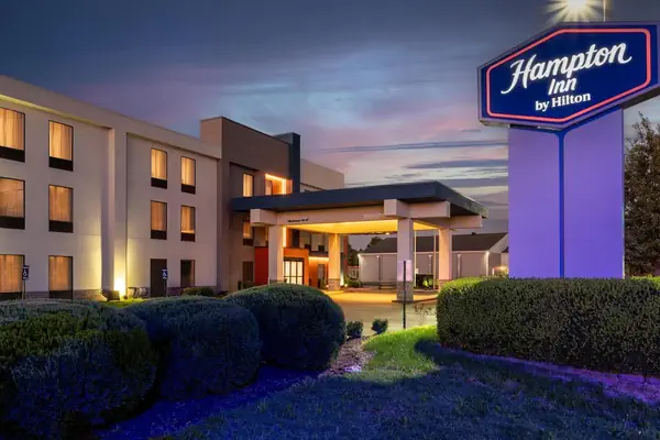Photo 1 - Hampton Inn Owensboro South