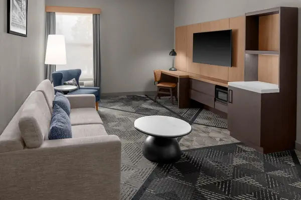 Photo 1 - DoubleTree by Hilton Dayton Fairborn