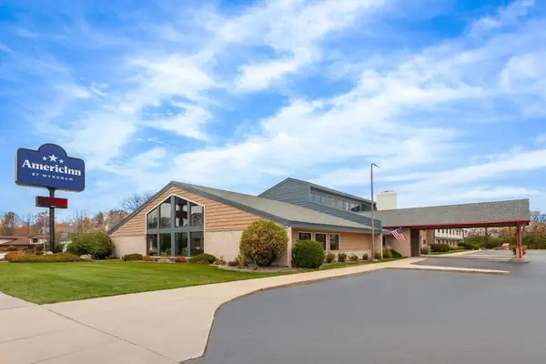 Photo 1 - AmericInn by Wyndham Green Bay West