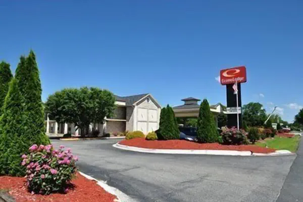 Photo 1 - Econo Lodge Princess Anne