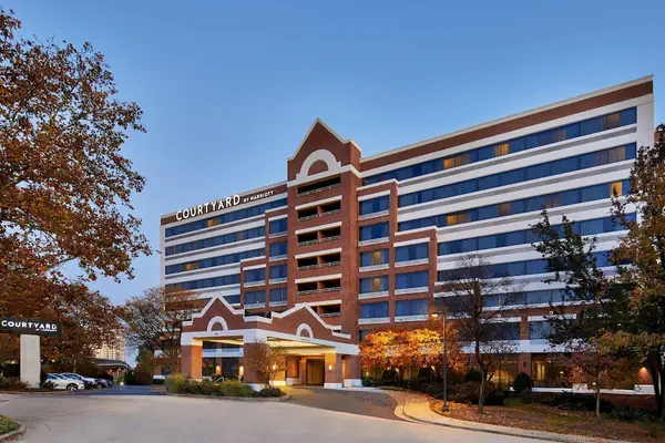 Photo 1 - Courtyard by Marriott Alexandria Old Town/Southwest