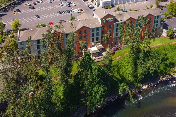 Photo 1 - Holiday Inn Express Portland SE- Clackamas Area by IHG