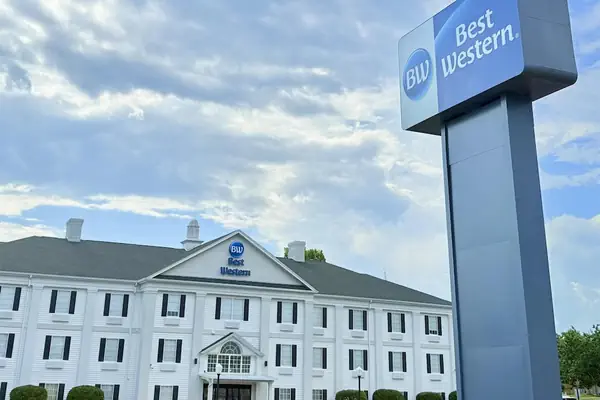 Photo 1 - Best Western of Crestview