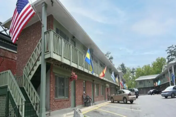 Photo 1 - Community Court Motel