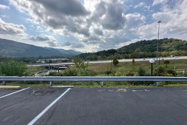 Photo 1 - Hotel Red Rose by Townhouse Covington I-64