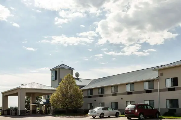 Photo 1 - Quality Inn Brandon - Sioux Falls