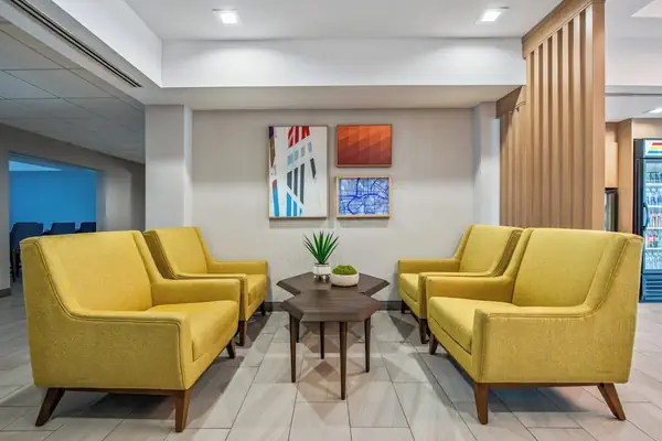 Photo 1 - Holiday Inn Express Hotel & Suites San Diego-Sorrento Valley by IHG